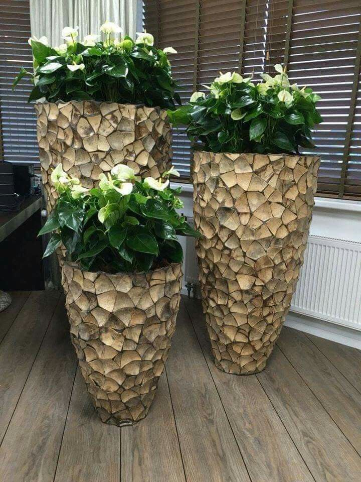 Grand Urn Planter